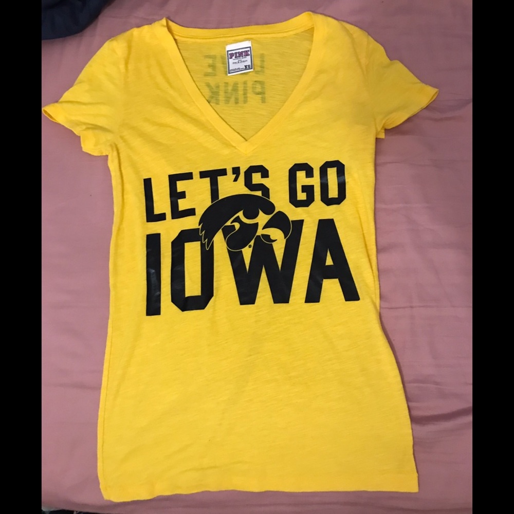 Vs pink Iowa Hawkeyes T-shirt